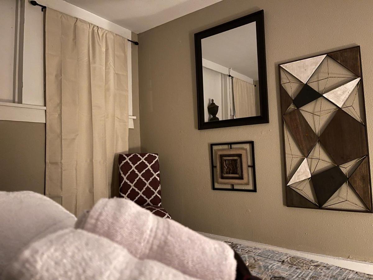 Maison Freetown Bed & Breakfast Lafayette Bagian luar foto
