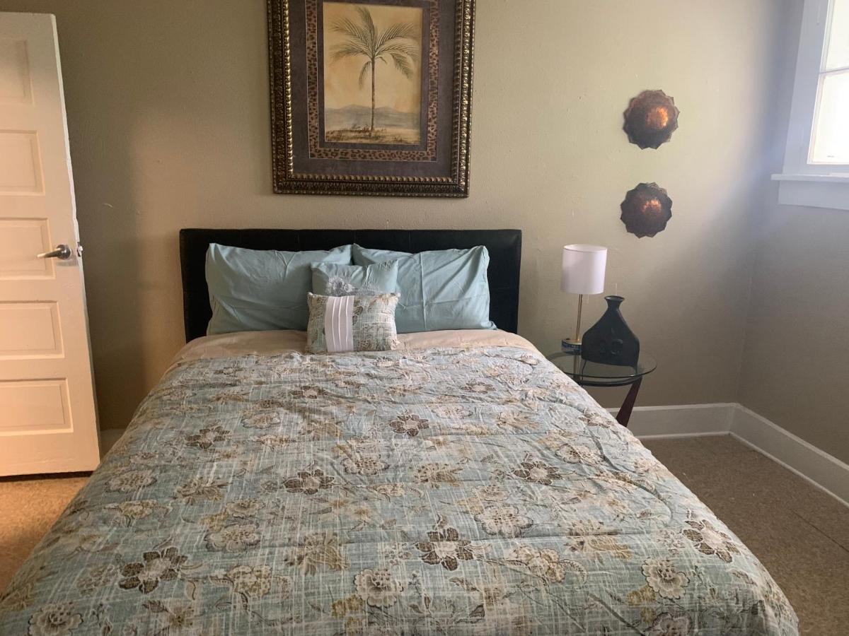 Maison Freetown Bed & Breakfast Lafayette Bagian luar foto
